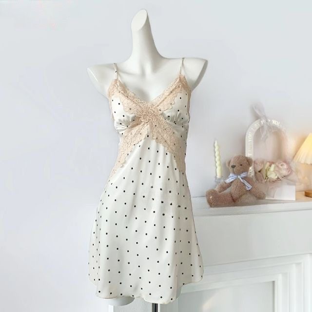 High-end polka dot sexy underwear made of ice silk fabric
