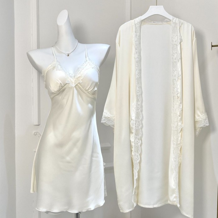 Comfortable silk two-piece nightgown and nightgown