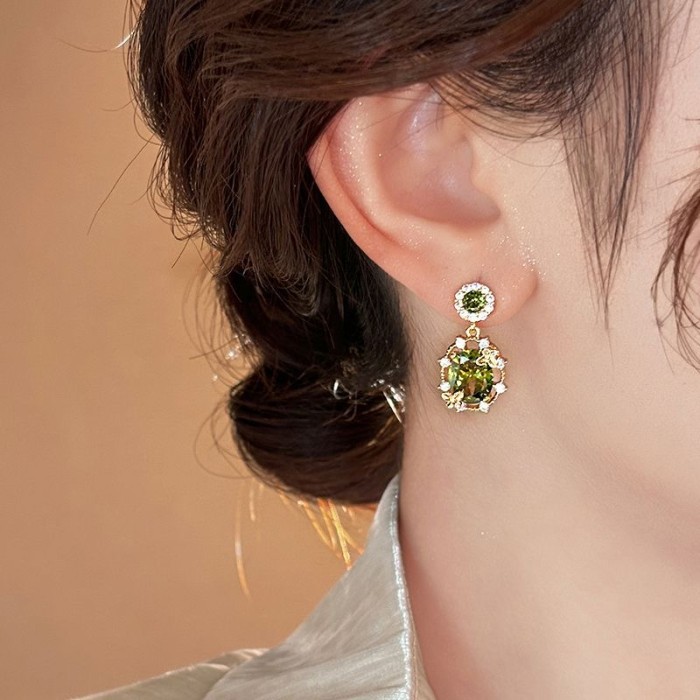 Exquisite green round crystal butterfly earrings