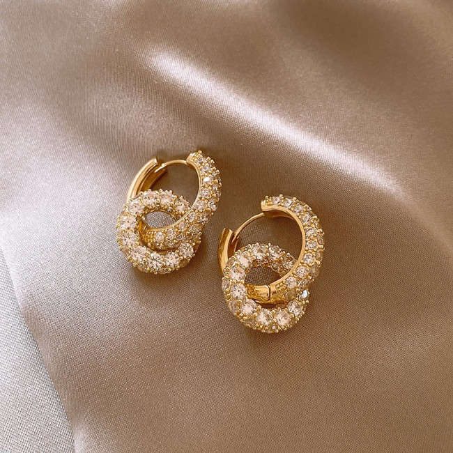 Sparkling Diamond Circle Earrings for Women's Exquisite Feeling