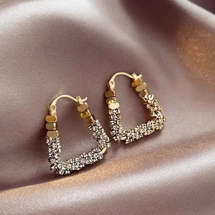 Broken silver earrings, women's unique earrings, light luxury, niche exquisite earrings
