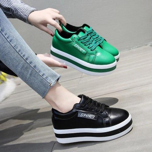 Women Leather Lace Up Sneakers Woman Shoes Winter Plush Flat Shoes Female Casual Sewing New Color Ladies Fashion Platform Shoes