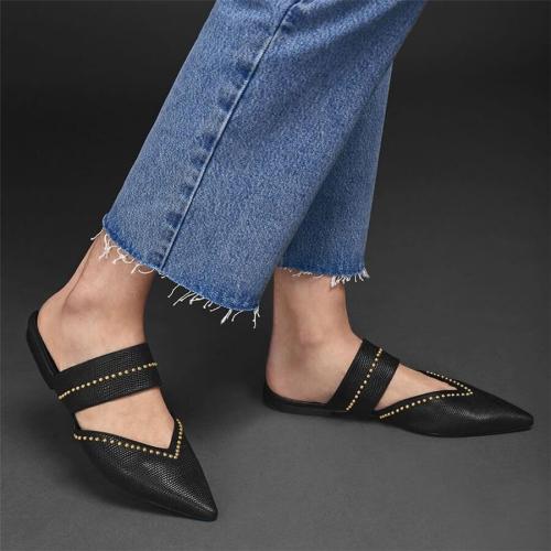 Fashion Vintage   Studded Pointed Flat Shoes