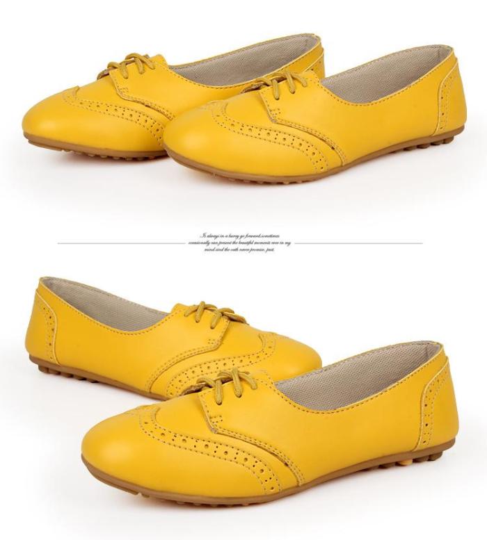 Fashion Brogues Woman Hollow Lace Up Sturdy Sole Flat Shoes Women Casual Solid Comfy PU Leather Shoes Woman Rubber