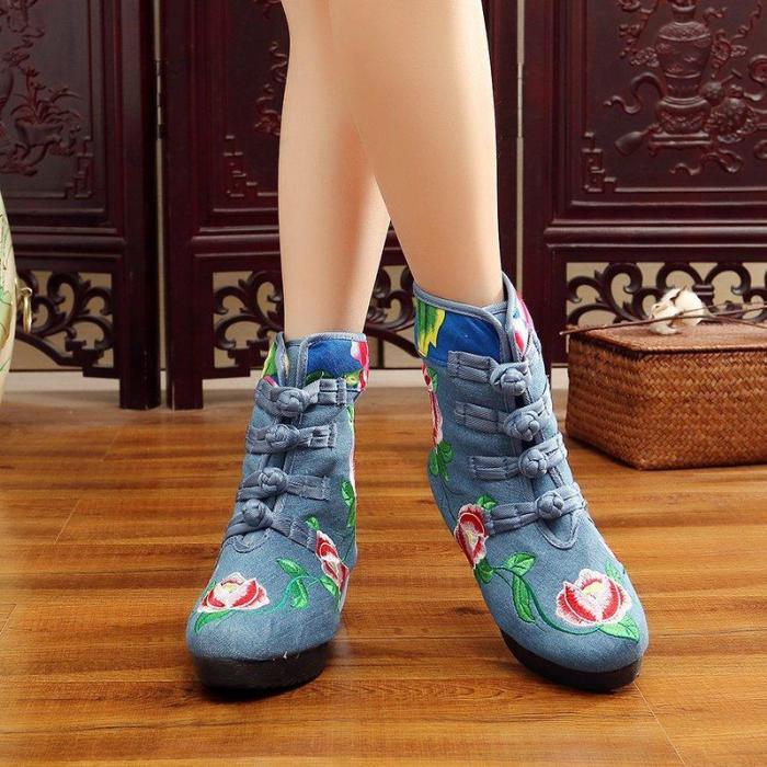Women's Vintage Ethnic Embroidered Cotton Boots