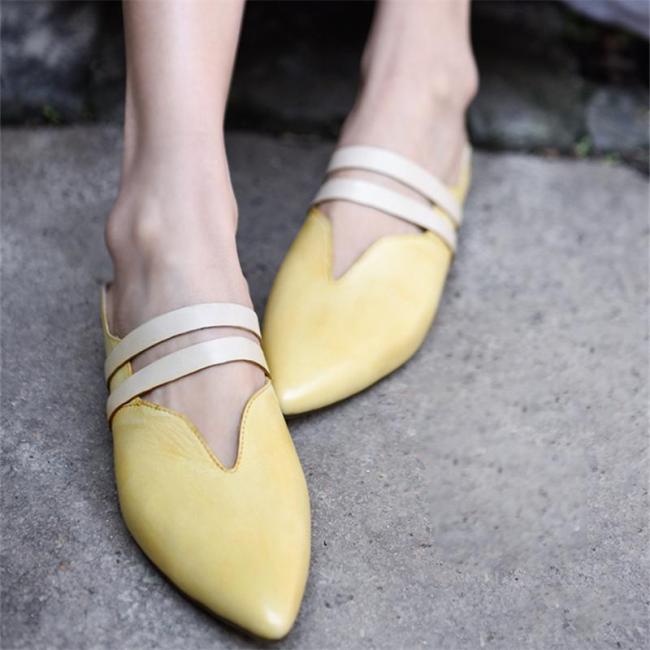 Comfortable Flat-Bottomed Pointed Outdoor Slippers