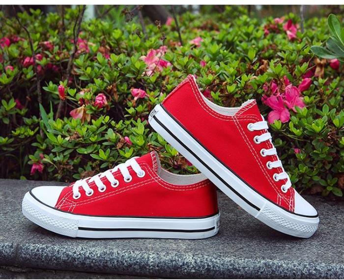 Casual shoes woman 2020 fashion breathable canvas sneakers women shoes lace-up flat with solid flats women sneakers plus size