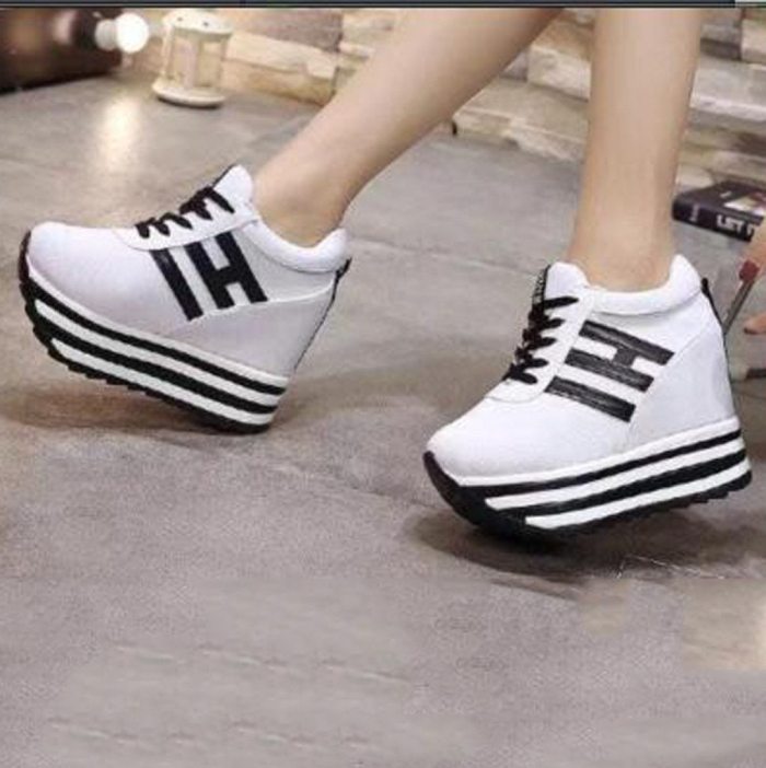 cuteshoeswearWomen Sneakers Fashion Women Height Increasing Breathable Lace-Up Wedges Sneakers Platform Shoes Canvas Woman Casual Shoes Nov 6