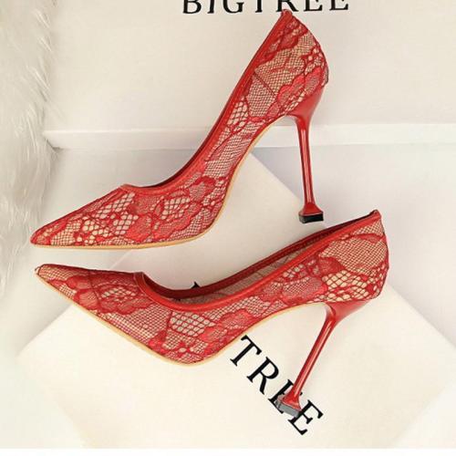 Sexy Lace Hollow Pointed Slim Heel Shoes