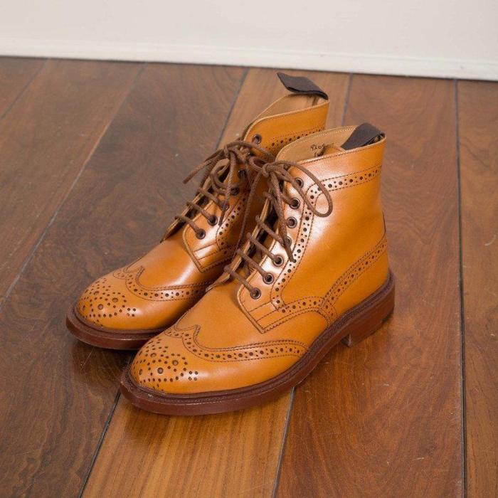 Plus Size Classic Leather Bullock Lace Up Martin Boots