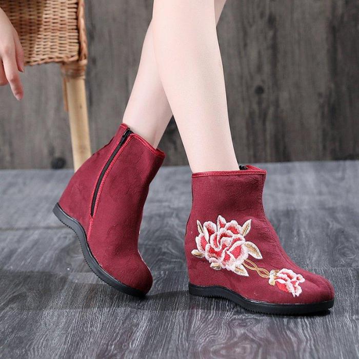 Women's casual embroidered zipper wedge boots
