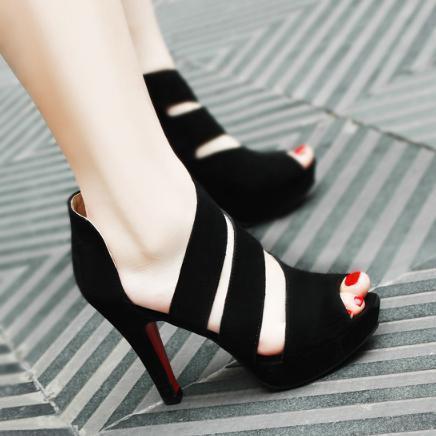 Black Pure Color Hollow High Heels Shoes