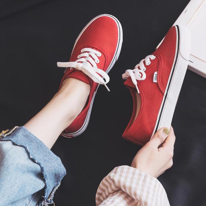 2020 New Canvas Shoes Women Teenagers Skateboard Shoes Spring Summer Candy Color Street Sneaker All Match Outdoor Footware 35-40