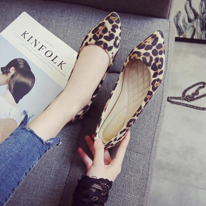 Sneakers women shoes 2020 fashion pointed toe shoes women flat leopard comfortable casual ladies shoes flats slip on shoes woman