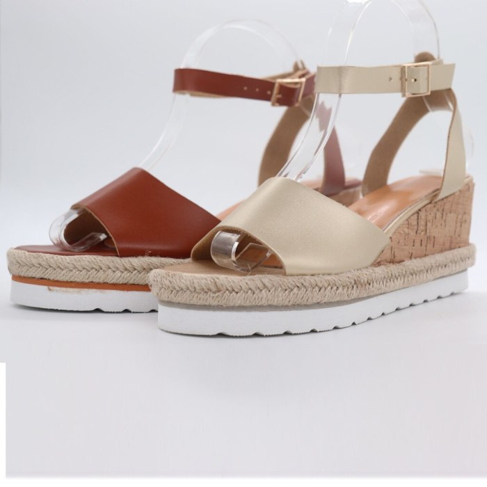 Woman's Platform Sandals 2020 Hot Sale Female Leather Wedges Sandal Lady Luxury Beach Dress Shoes Low Heel Ankle Strap Sandalias