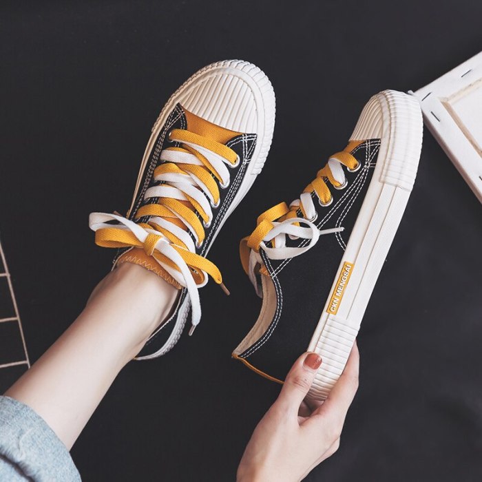 Women's Canvas Shoes Ulzzang All-match 2021 Summer Girls White Shoes Ins Fashion Mixed Colors Female Sneakers Sky Blue Gumshoes