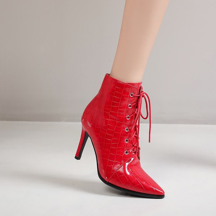 43 Sexy Cowboy Ankle Boots Women Shoes Fashion Red Short Boots Women Lace Up Pointed Heel Boots Autumn Large Size 38 39 40 41 42