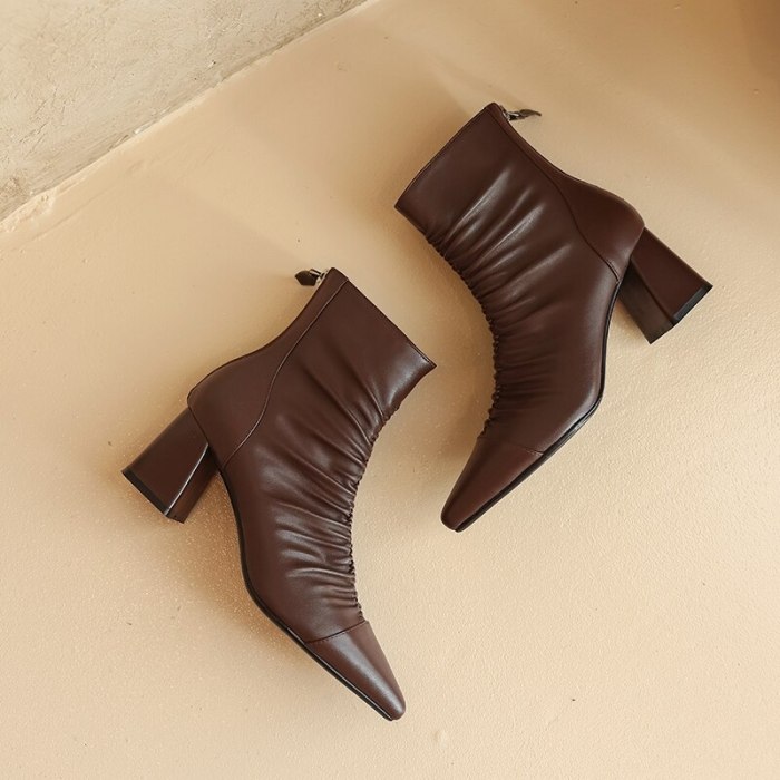 2021 Pointed Toe Fashion Woman Boots Genuine Leather Back Zipper Female Winter Boots Thick Heels Pumps Women Wedding Boots 35-42