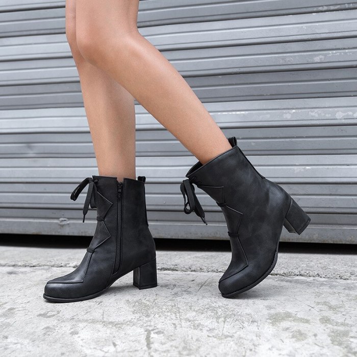 Vintage Women's Ankle Boots Shoes New 2020 Winter Motorcycle Boots Block Heels Black Short Boots Fashion Large Size 41-43