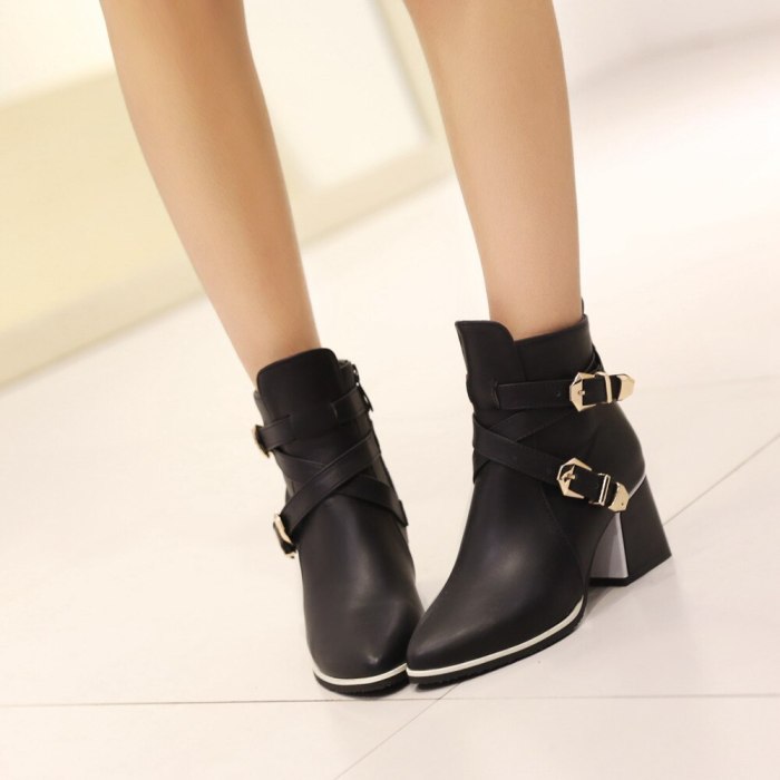 Large Size Pointed Toe Square Heel For Women Boots Fashion Buckle Ankle Boots Women Shoes Zipper Cheap High Heel Boots Woman 39