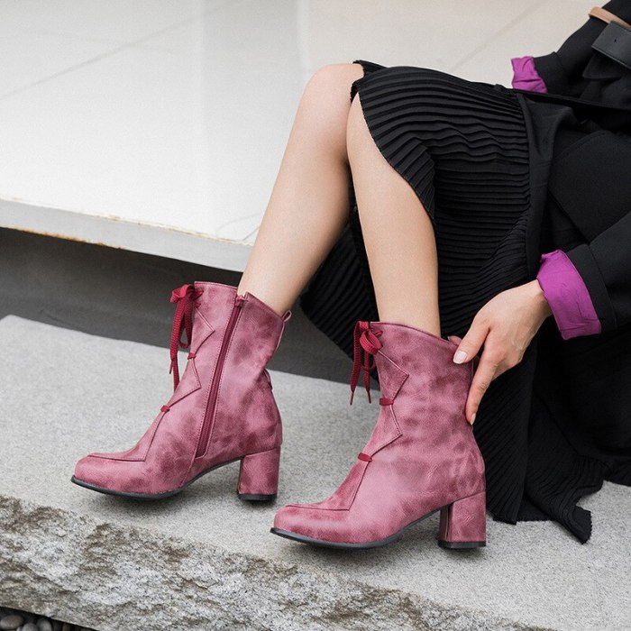 Vintage Women's Ankle Boots Shoes New 2020 Winter Motorcycle Boots Block Heels Black Short Boots Fashion Large Size 41-43