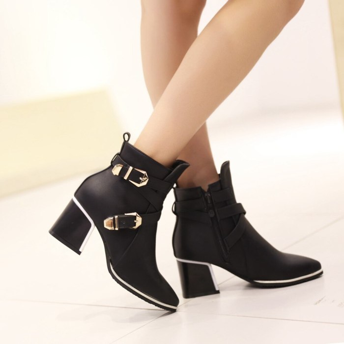 Large Size Pointed Toe Square Heel For Women Boots Fashion Buckle Ankle Boots Women Shoes Zipper Cheap High Heel Boots Woman 39