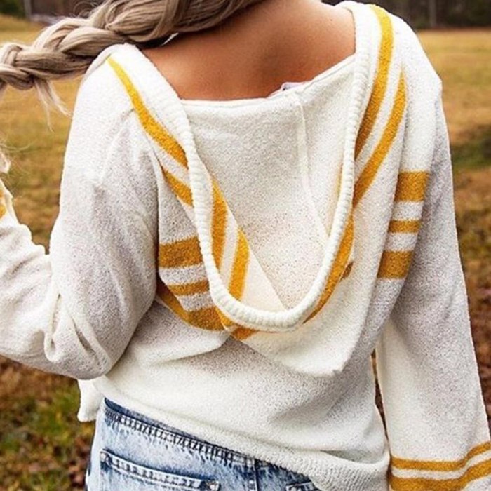 Woman Striped Hooded Sweater Female Flare Sleeve Korean Chic Loose Pullover Jumpers Sweater With Hood Ladies Pull Femme