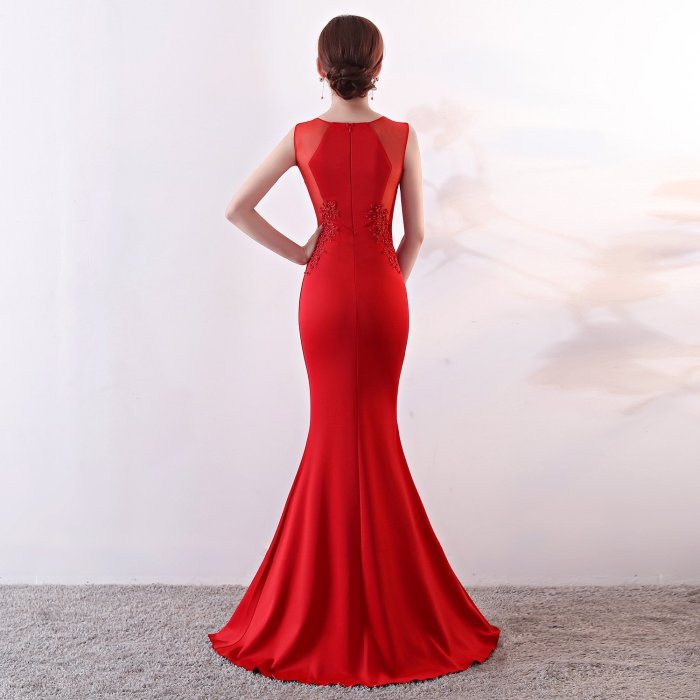 Round collar Sleeveless Evening Dresses Pearls applique Party evening gown Elegant mermaid Prom evening dress