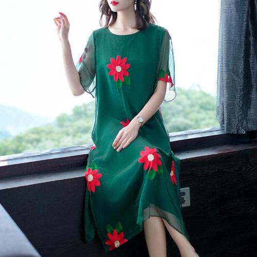 High quality Summer Silk Dress 2019 New Women Short sleeve O- Neck Flower embroidery Long Dress Loose Plus size Party Dress
