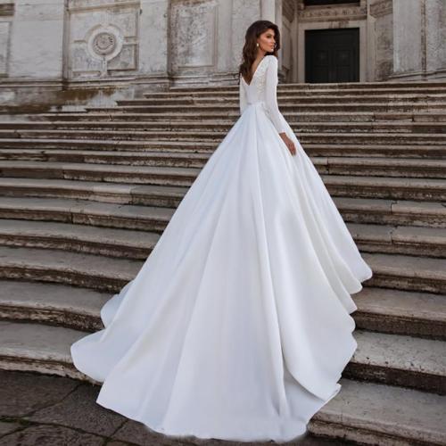 Plus Size Vintage A-line Lace Wedding Dress Ivory Satin Wedding Gowns Long Sleeve Bride Dress Abito Da Sposa Muslim Wedding