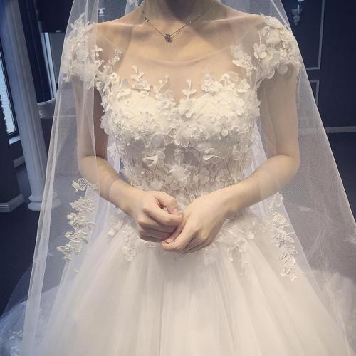 Luxury Lace Appliques Wedding Dress Long 2019 Ball Gown Scoop White Wedding Gown For Bride Crystal Pearls Bridal Gown Robe De Ma