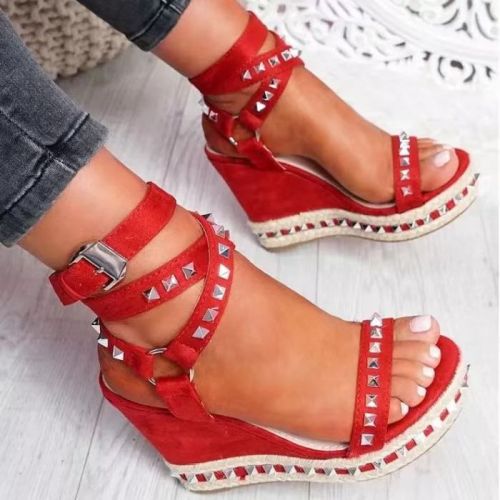 Summer new women's shoes rivets cross buckle with twine Roman sandals