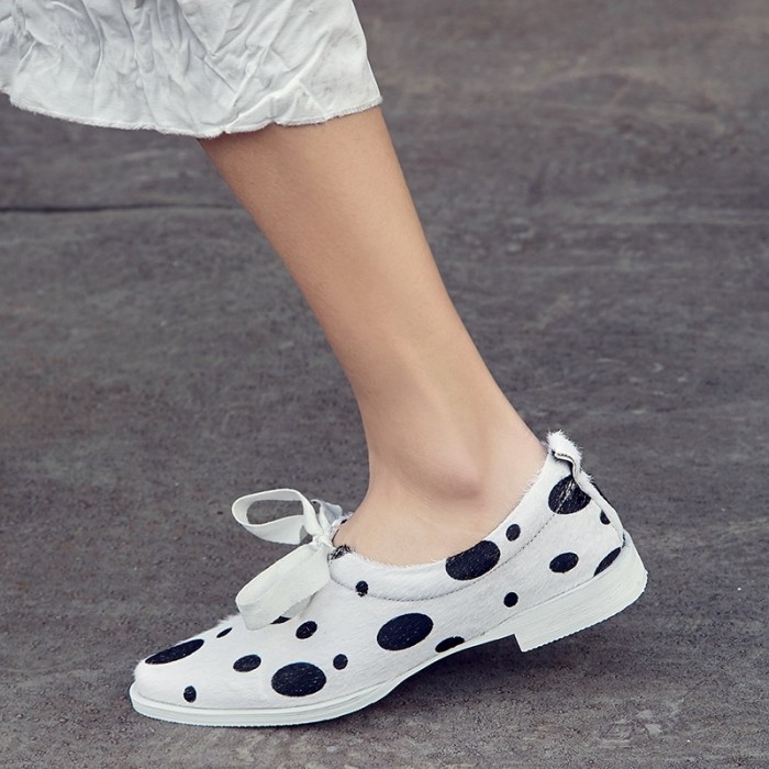 Soft horsehair pointed toe women's shoes polka dot lefse