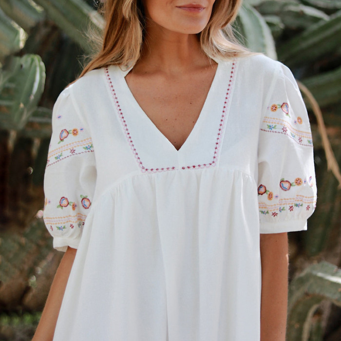 Summer new V-neck half-sleeve white short dress dress