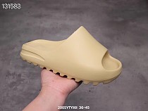 slides men women slippers Desert Sand Core Soot Bone Earth Brown Foam Runner triple white black outdoor sandals with box