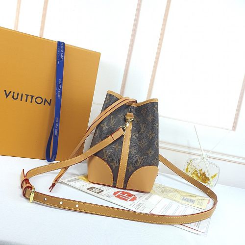 Louis Vuitton LV M57099 Bucket Bag 0907180