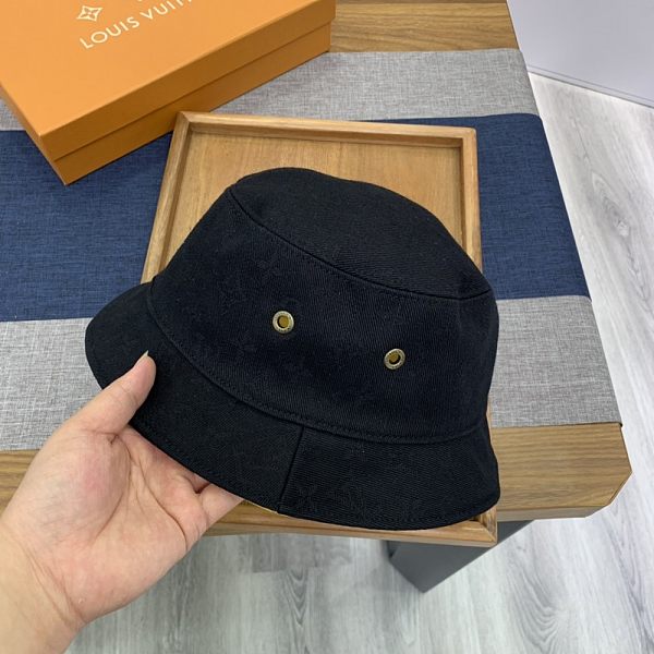 LOUIS VUITTON Double-Sided Available Fisherman Hats 5 Colors
