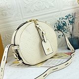 Louis Vuitton Boite Chapeau Souple MM handbag LV shoulder bag M45167