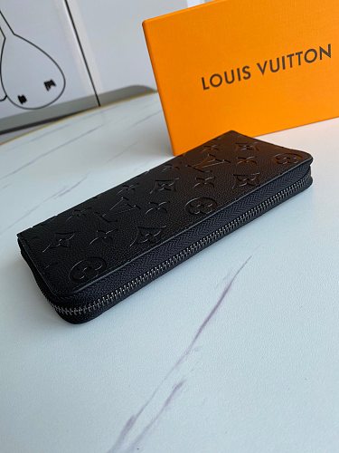 M63095 Louis Vuitton LV Wallets