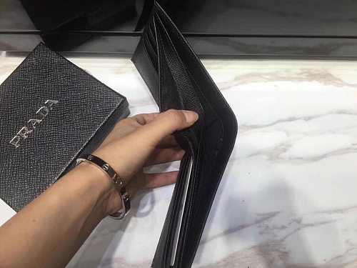 LM0013 PRADA Wallets