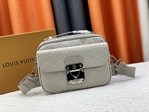 LV Handbag 1color 131681100198