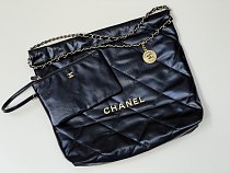 𝟯𝟮𝟲𝟭  CHANEL  Handbag 1 color 1316811001015