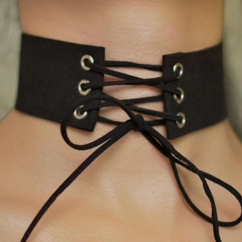 Black Velvet Choker Necklace Gothic Punk Wide Tattoo Necklace Leather Ribbon Chokers for Women Girls Jewelry