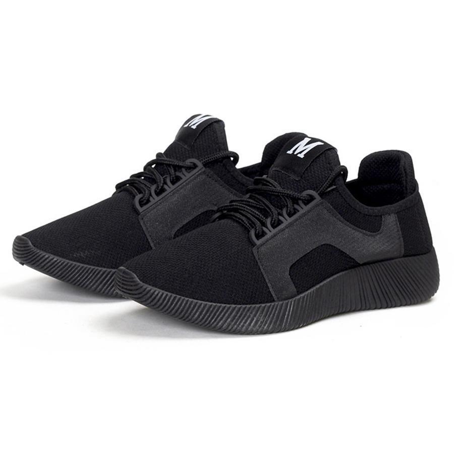 round toe casual sneakers