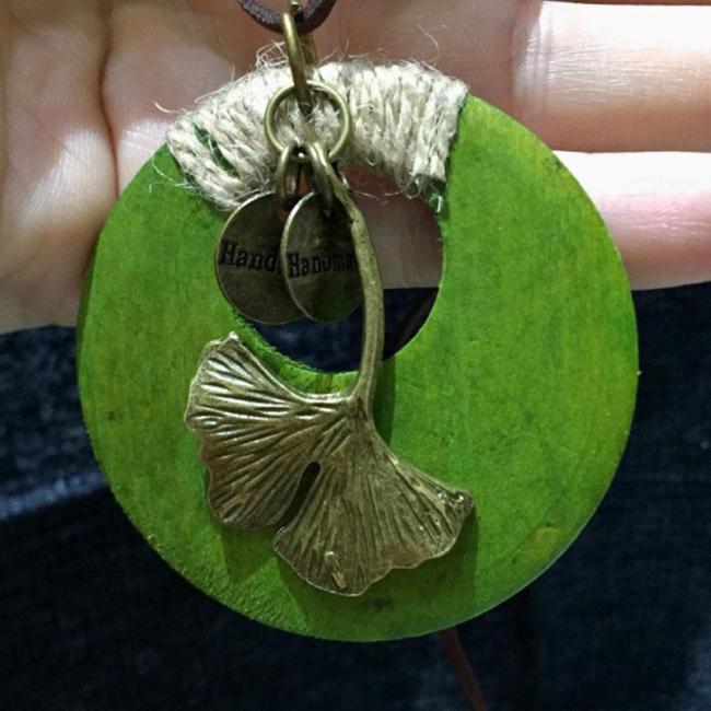 Metal Ginkgo Leaf Retro Round Wood Pendant Necklace Leather Chain