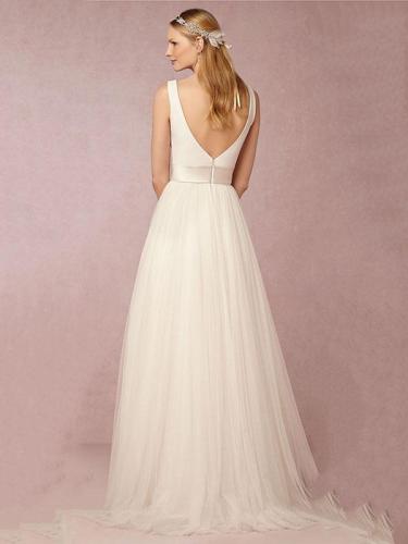Classical White V-Neck Sleeveless Maxi Dress Evening Dress