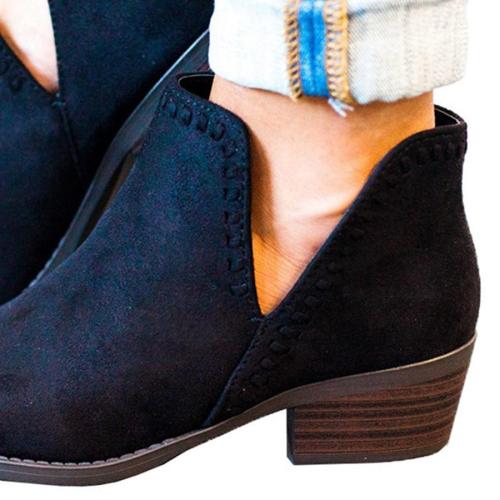 Plain  Low Heeled  Velvet  Point Toe  Outdoor Ankle Boots