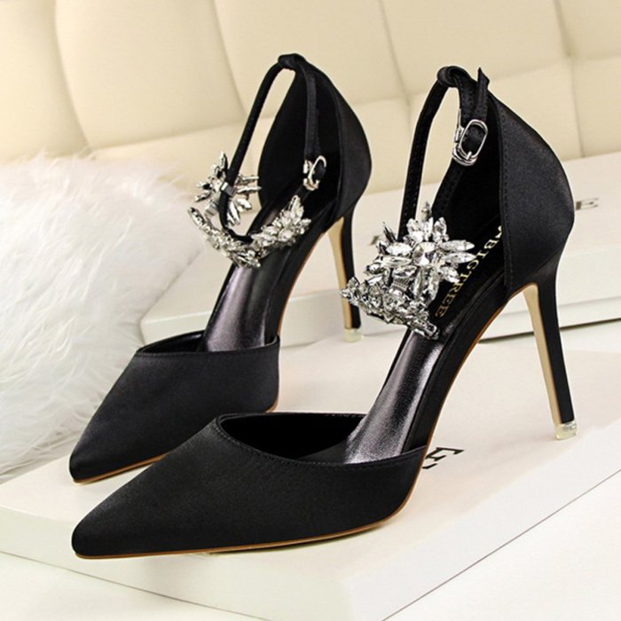 Rhinestone Appliques Stiletto Heel Wedding Shoes Woman Pumps