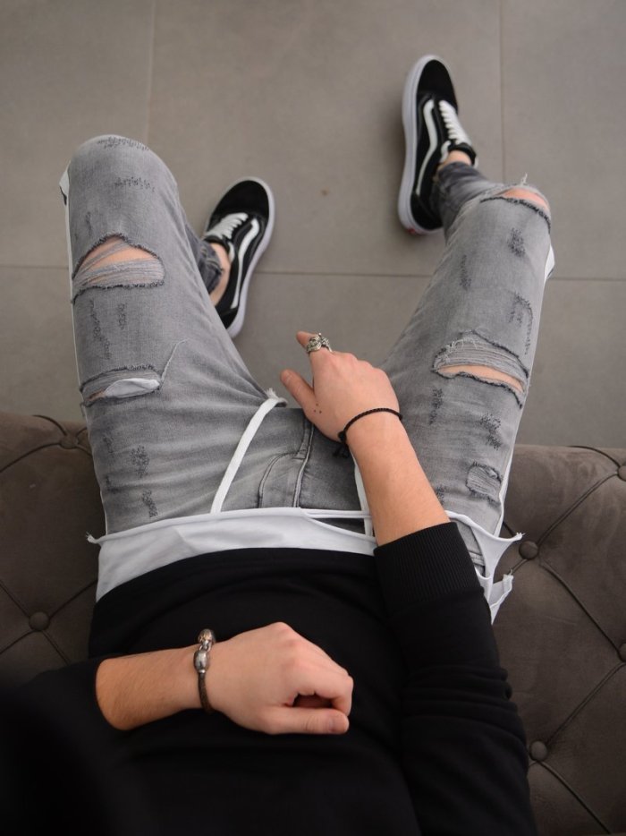 Ripped Casual Jeans