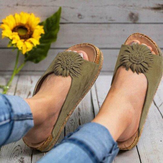 Women Elegants Flower Slip on Sandals
